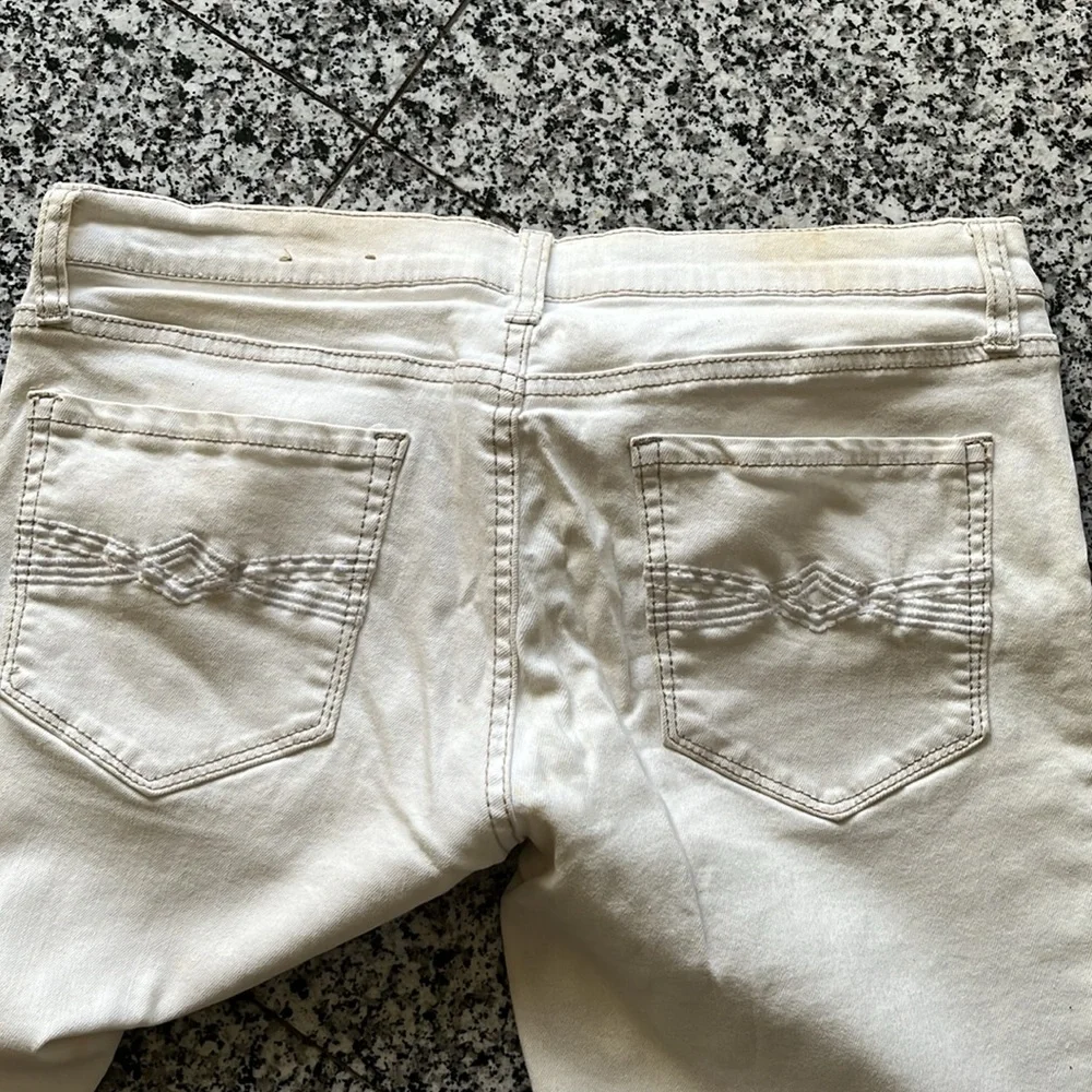 Capris - Picture 2 of 2